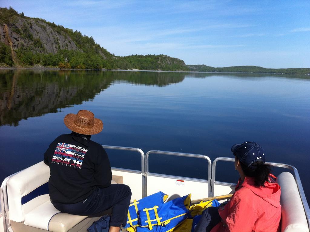 Blind River Lake Lauzon Resort المظهر الخارجي الصورة